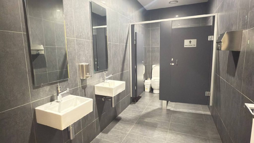 imgi_4_After‑Hours-Commercial-Cleaning-for-Bendigo-Bank-–-Windsor-Branch-image3